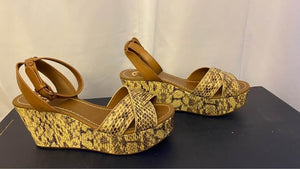 Designer Summer Wedge Sandals Size 6