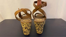 Load image into Gallery viewer, Designer Summer Wedge Sandals Size 6