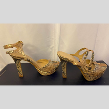 Load image into Gallery viewer, Designer Snakeskin Patterned High Heels Size 6
